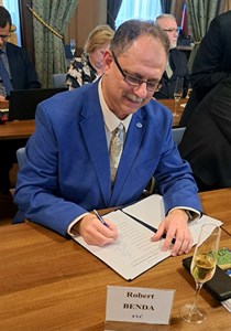 Prezident FVČ p. Robert Benda při podpisu PKS Správy železnic na rok 2026