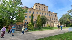 Zámek Červený hrádek